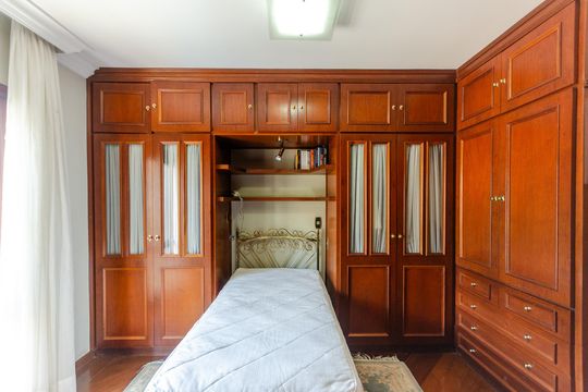Suíte 3 de casa para alugar com 5 quartos, 500m² em City América, São Paulo
