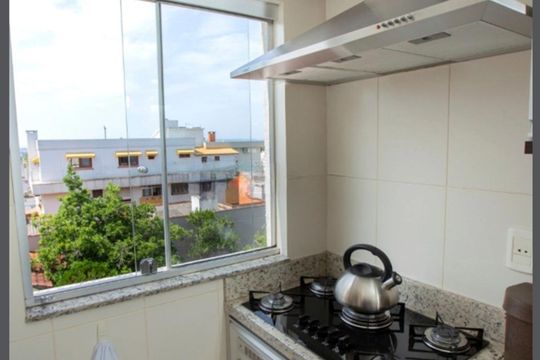 Cozinha de apartamento à venda com 2 quartos, 80m² em Higienópolis, Porto Alegre