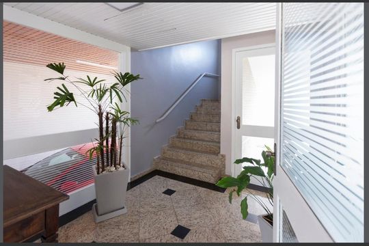 Área comum de apartamento à venda com 2 quartos, 80m² em Higienópolis, Porto Alegre