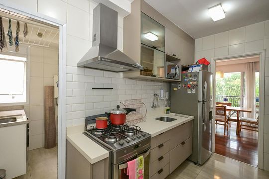 Cozinha de apartamento à venda com 2 quartos, 87m² em Jardim Londrina, São Paulo