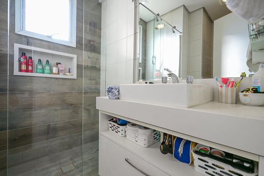 Banheiro Suíte 2 de apartamento à venda com 2 quartos, 87m² em Jardim Londrina, São Paulo