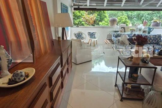 Apartamento à venda com 3 quartos, 150m² em Barra da Tijuca, Rio de Janeiro