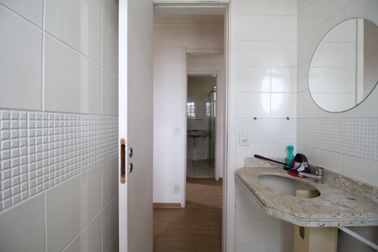 Banheiro da Suíte de apartamento à venda com 3 quartos, 74m² em Mauá, São Caetano do Sul