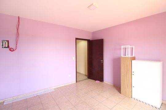 Suíte 1 de casa à venda com 3 quartos, 250m² em Jardim Varginha, São Paulo