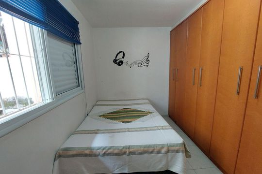 Casa à venda com 4 quartos, 215m² em Jardim Patente Novo, São Paulo