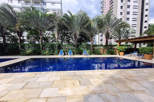 Área comum - Piscina de apartamento à venda com 3 quartos, 240m² em Vila Morumbi, São Paulo