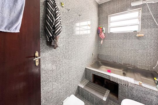 Banheiro da Suíte 2 - Casa 1 de casa à venda com 4 quartos, 260m² em Parque Terra Nova Ii, São Bernardo do Campo