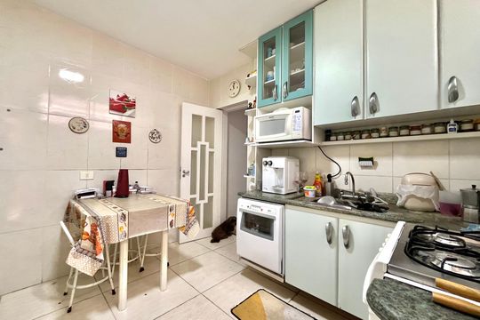 Cozinha de casa à venda com 3 quartos, 160m² em Vila Alexandria, São Paulo