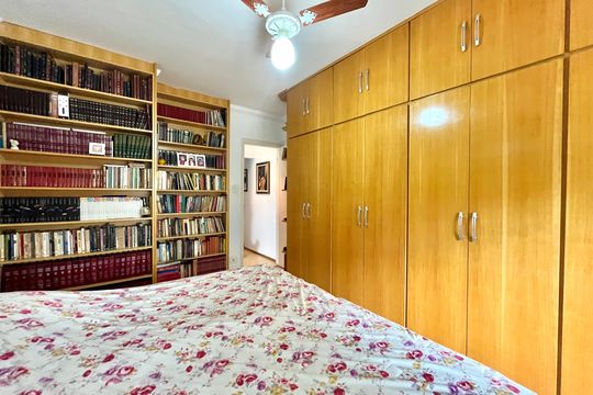 Quarto 2 de casa à venda com 3 quartos, 160m² em Vila Alexandria, São Paulo