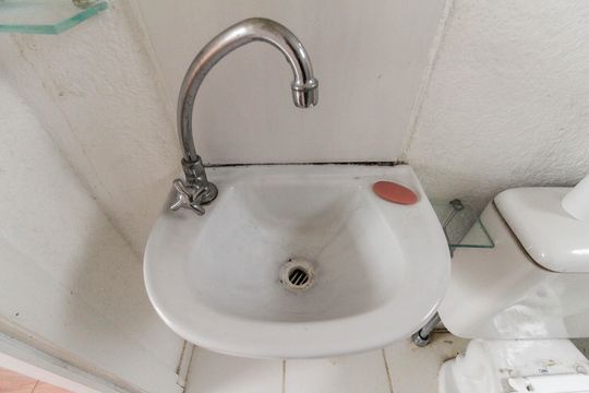 Banheiro de apartamento à venda com 2 quartos, 39m² em Núcleo Lageado, São Paulo