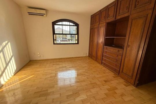 Casa para alugar com 2 quartos, 350m² em Jardim Textil, São Paulo
