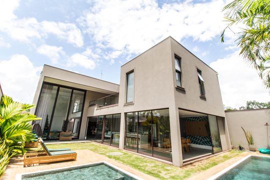 Fachada de casa de condomínio à venda com 5 quartos, 640m² em Colinas da Anhanguera, Santana de Parnaíba