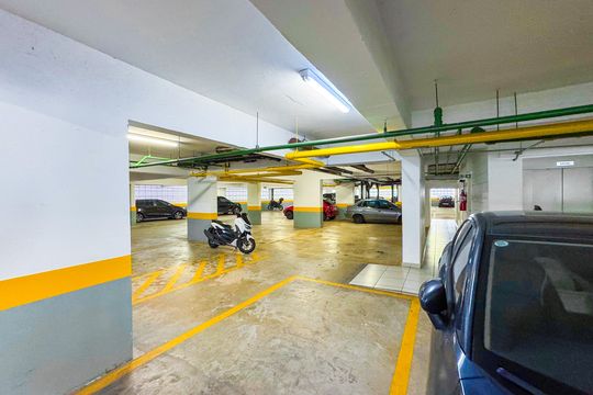Garagem de apartamento para alugar com 1 quarto, 35m² em Cambuci, São Paulo