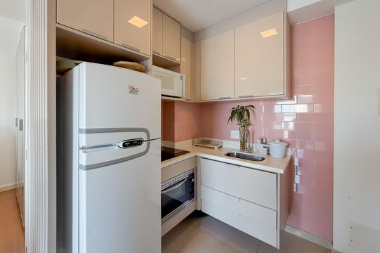 Cozinha de apartamento para alugar com 1 quarto, 35m² em Cambuci, São Paulo