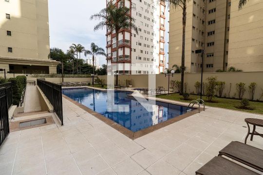Condomínio - Piscina  de apartamento à venda com 2 quartos, 70m² em Vila Gomes Cardim, São Paulo