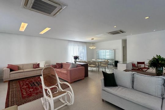 Sala de casa à venda com 7 quartos, 614m² em Recreio dos Bandeirantes, Rio de Janeiro