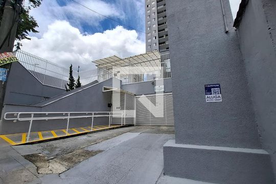 Fachada de apartamento à venda com 2 quartos, 55m² em Vila Luzita, Santo André