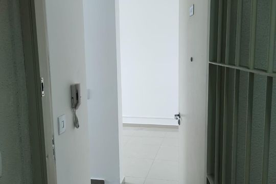 Corredor de apartamento à venda com 2 quartos, 45m² em Partenon, Porto Alegre