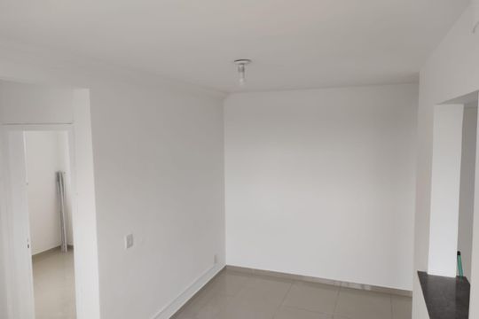 Sala de apartamento à venda com 2 quartos, 45m² em Partenon, Porto Alegre