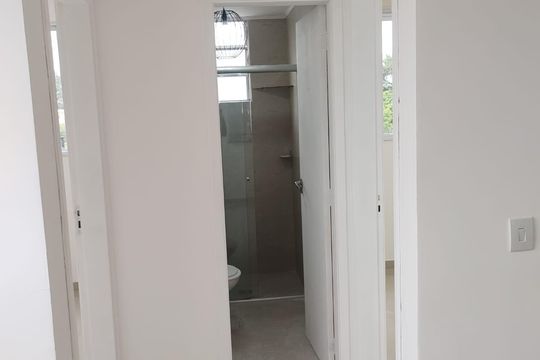 Corredor de apartamento à venda com 2 quartos, 45m² em Partenon, Porto Alegre