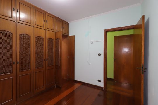 Suíte 1 de casa à venda com 3 quartos, 400m² em Santa Maria, Santo André