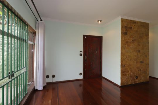 Sala de casa à venda com 3 quartos, 400m² em Santa Maria, Santo André