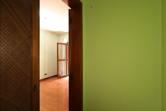 Corredor de casa à venda com 3 quartos, 400m² em Santa Maria, Santo André