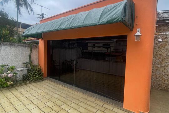 Área externa de casa à venda com 3 quartos, 300m² em Jardim Nossa Senhora do Carmo, São Paulo
