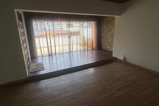 Varanda de casa à venda com 3 quartos, 300m² em Jardim Nossa Senhora do Carmo, São Paulo