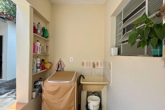 Área de Serviço de casa à venda com 3 quartos, 141m² em Jardim Miranda, Campinas