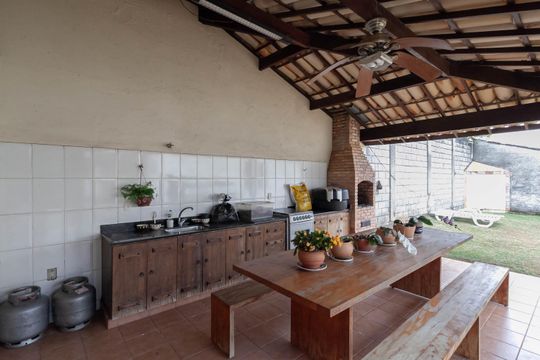 Área gourmet de casa à venda com 4 quartos, 1000m² em Bandeirantes (pampulha), Belo Horizonte