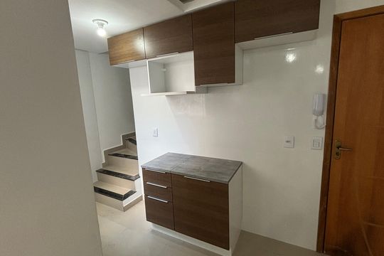 Cozinha de apartamento à venda com 2 quartos, 108m² em Vila Sao Pedro, Santo André