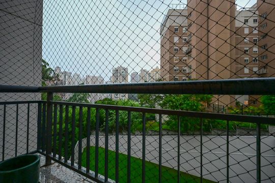 Varanda da Suíte  3 de apartamento à venda com 4 quartos, 205m² em Paraíso do Morumbi, São Paulo