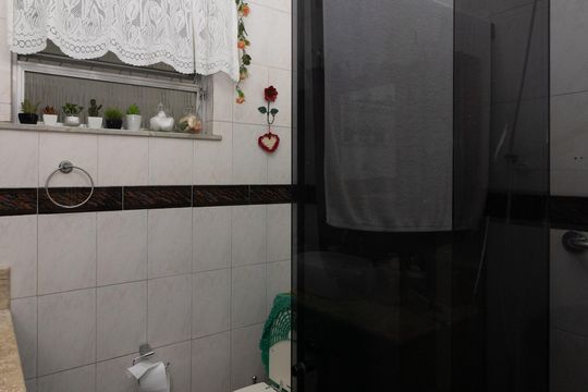 Banheiro Social de casa para alugar com 3 quartos, 160m² em Vila Valqueire, Rio de Janeiro