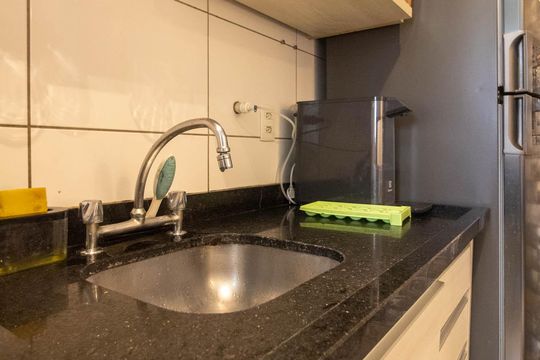 Cozinha de apartamento para alugar com 2 quartos, 47m² em Vila Andrade, São Paulo