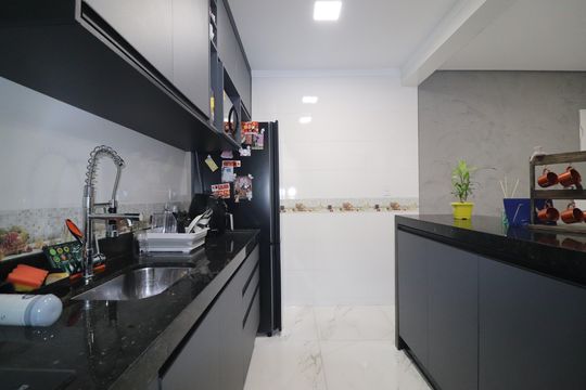 Cozinha de apartamento à venda com 2 quartos, 65m² em Vila Camilópolis, Santo André