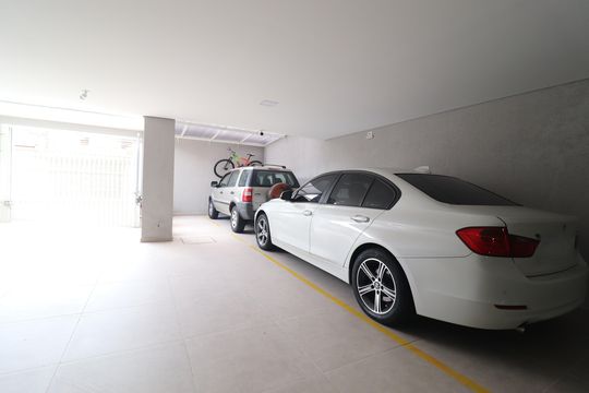Garagem de apartamento à venda com 2 quartos, 65m² em Vila Camilópolis, Santo André