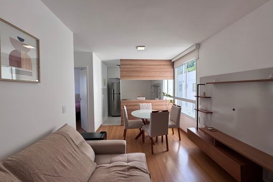 Sala de apartamento para alugar com 2 quartos, 50m² em Vargem Grande, Rio de Janeiro