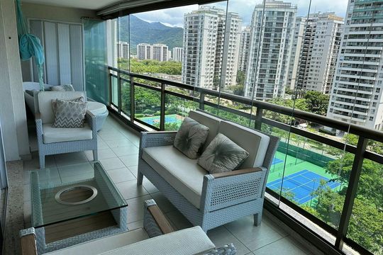Varanda de apartamento à venda com 4 quartos, 150m² em Barra Olímpica, Rio de Janeiro