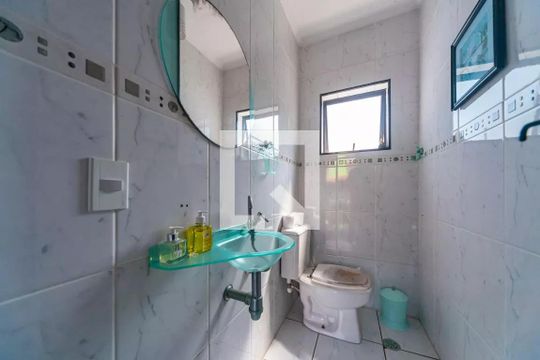 Lavado de casa à venda com 3 quartos, 217m² em Vila Linda, Santo André