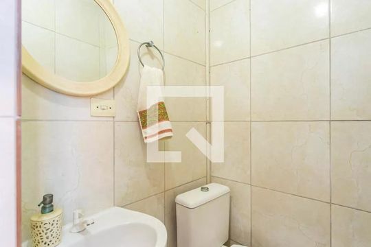 Banheiro da Área Gourmet de casa à venda com 3 quartos, 217m² em Vila Linda, Santo André