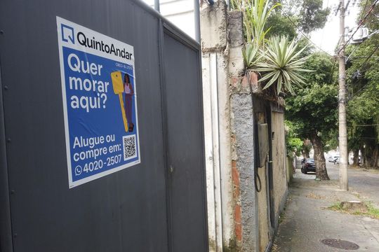 Plaquinha de apartamento para alugar com 2 quartos, 64m² em Tanque, Rio de Janeiro