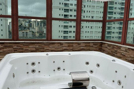 Área externa de apartamento à venda com 3 quartos, 200m² em Buritis, Belo Horizonte