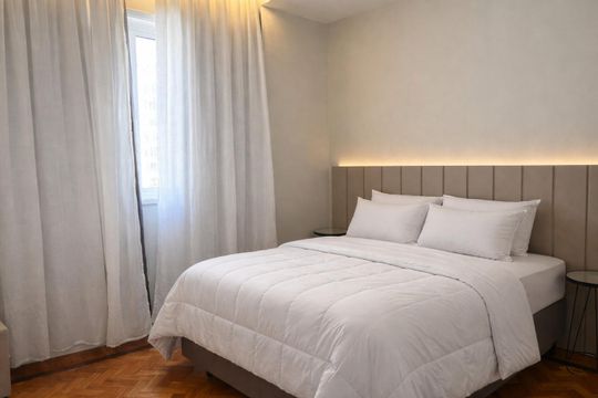 Quarto 1 de apartamento à venda com 3 quartos, 107m² em Copacabana, Rio de Janeiro