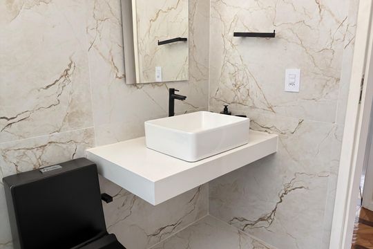 Banheiro 2 de apartamento à venda com 3 quartos, 107m² em Copacabana, Rio de Janeiro