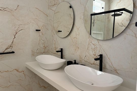 Banheiro de apartamento à venda com 3 quartos, 107m² em Copacabana, Rio de Janeiro