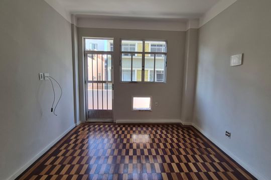 Apartamento à venda com 3 quartos, 130m² em Urca, Rio de Janeiro