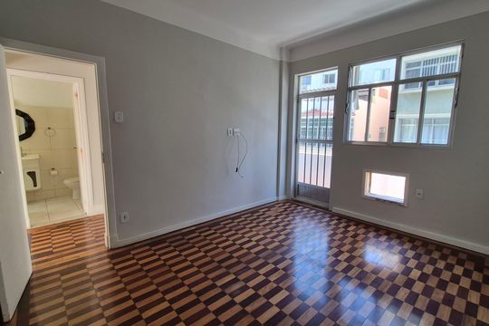 Apartamento à venda com 3 quartos, 130m² em Urca, Rio de Janeiro