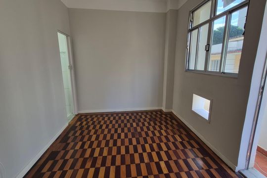 Apartamento à venda com 3 quartos, 130m² em Urca, Rio de Janeiro