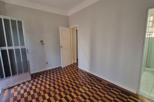 Apartamento à venda com 3 quartos, 130m² em Urca, Rio de Janeiro